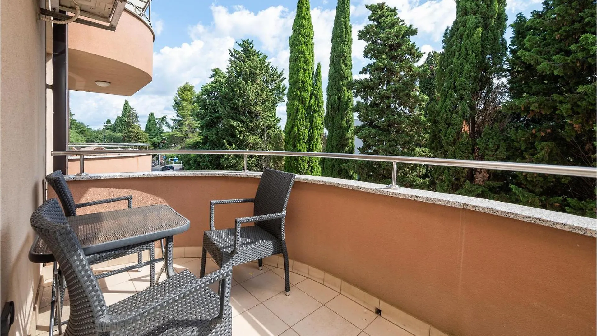 Nice Apartment In Fazana With Kitchen